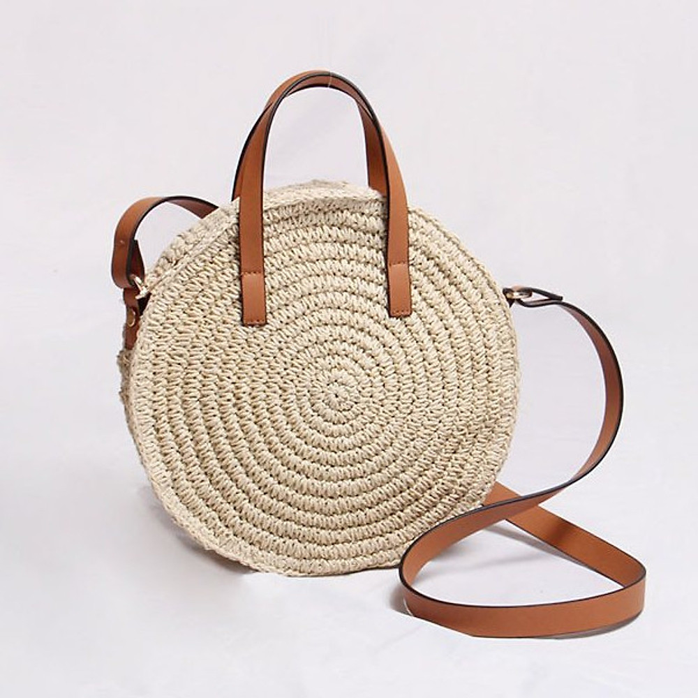 8 món đồ cần có khi đi biển vào mùa hè