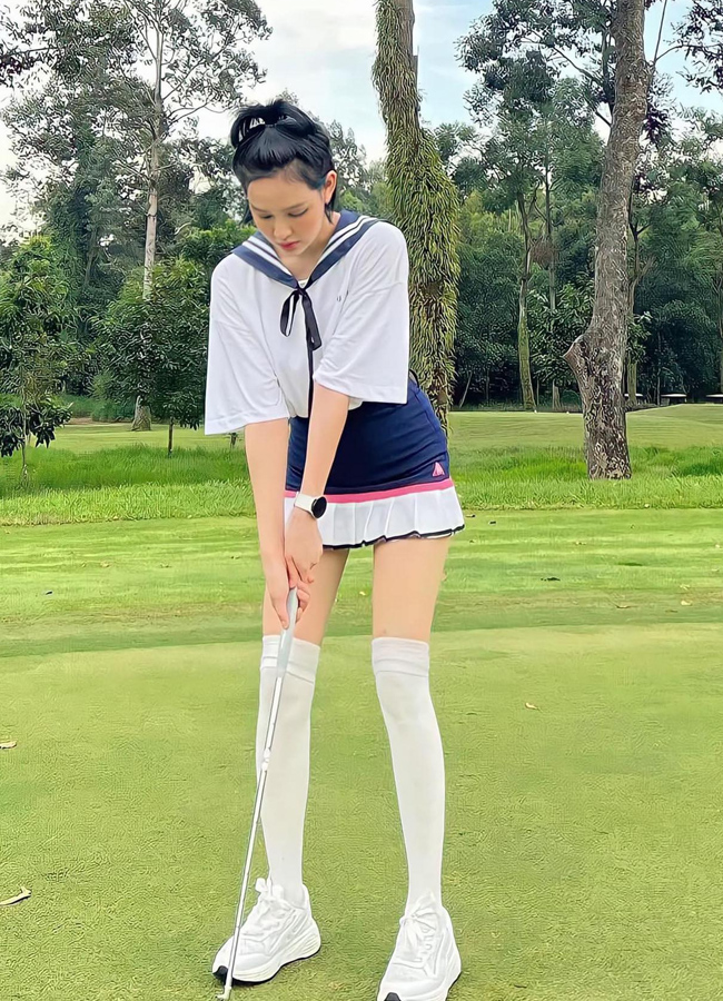 Chị em Showbiz cuốn hút trong trang phục chơi golf