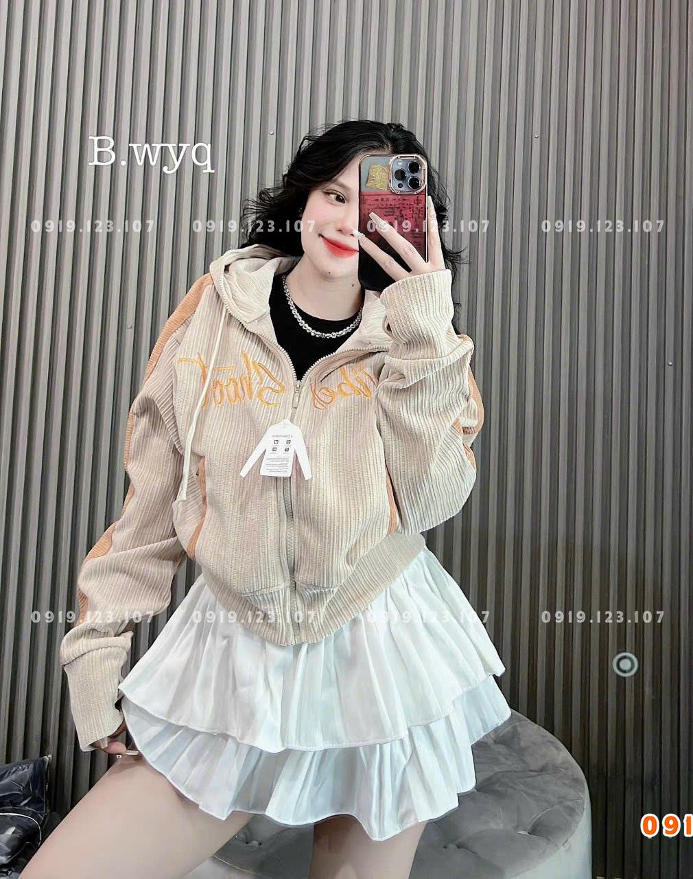 Áo khoác nhung thêu nón túi trong màu y ảnh, vải bao đẹp - SBT759