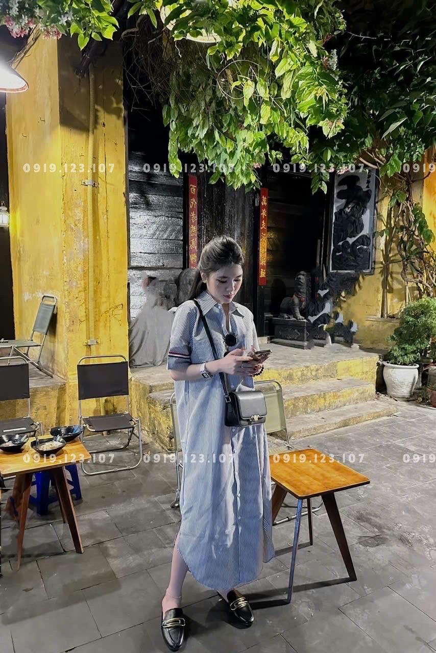 Váy sơ mi suông kẻ tay ngắn viền thom - hàng Quảng Châu cao cấp - SBT758